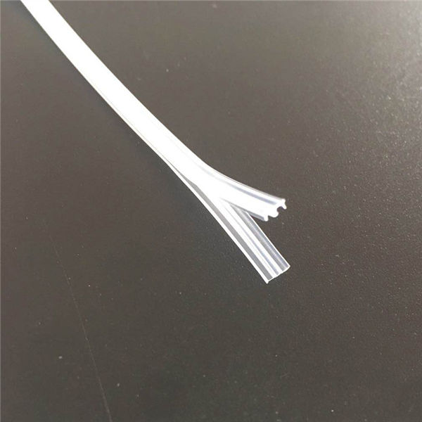 Cerniera in plastica